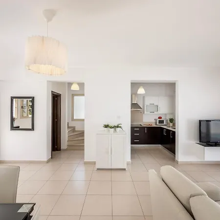 Sama Palms 21 Vila Protaras