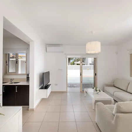 Sama Palms 21 Vila Protaras