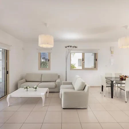 Sama Palms 21 Vila Protaras