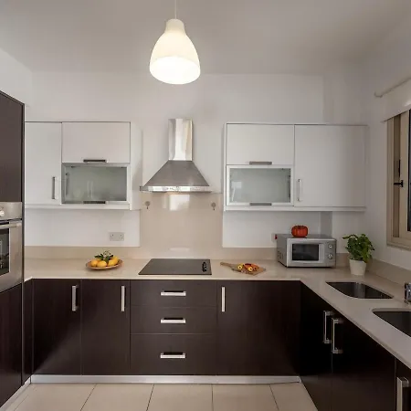 Sama Palms 21 *